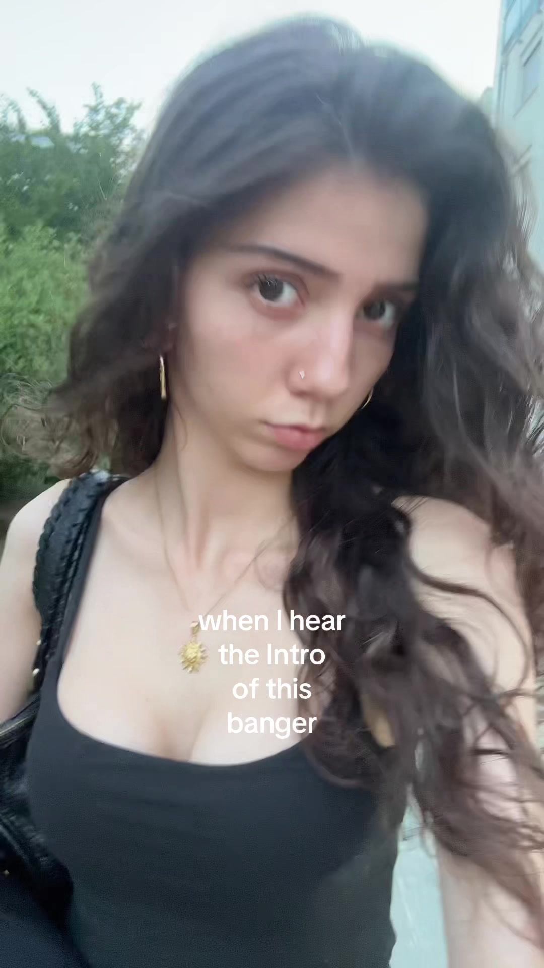 @￶