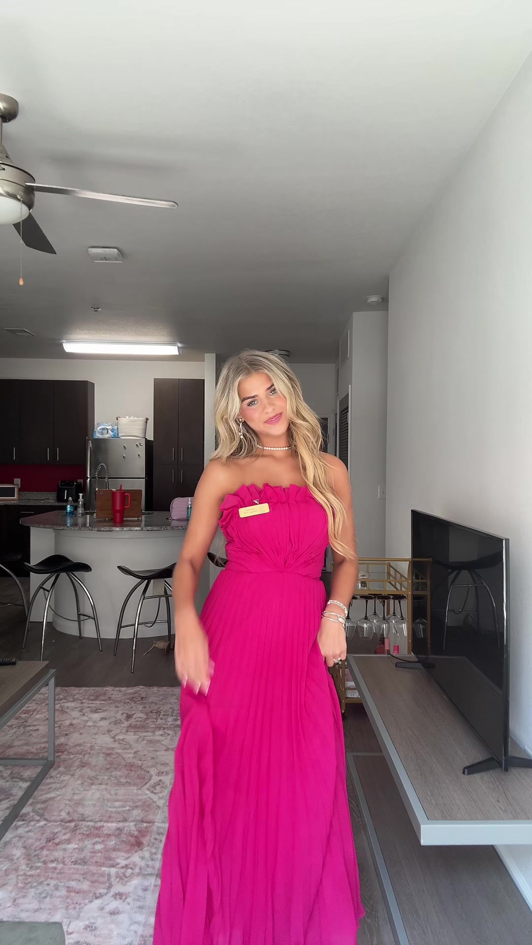 @whitneykwells