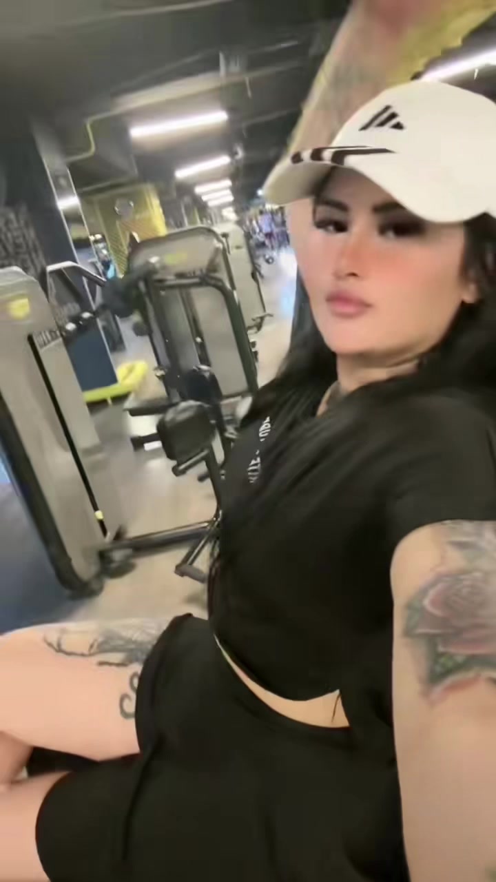 @Azra🖤