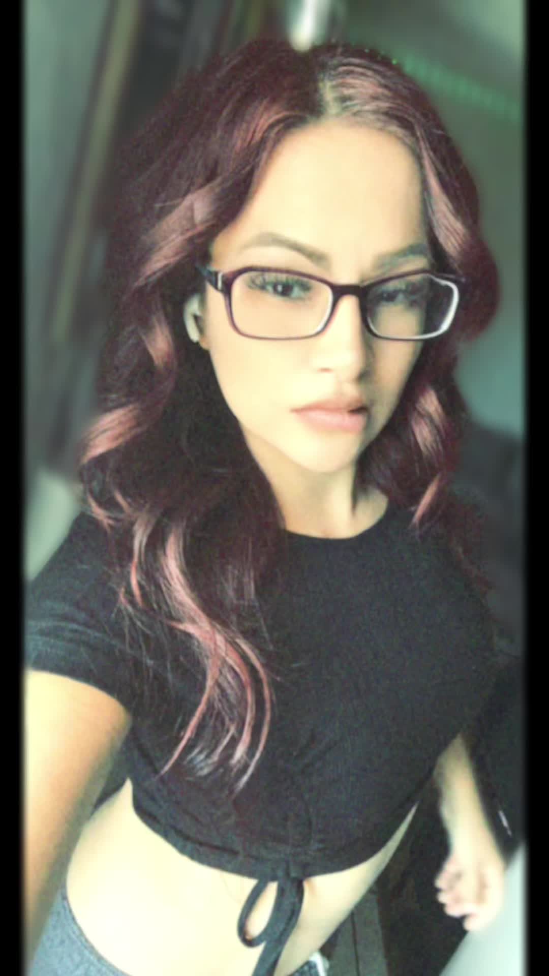 @KittynIza