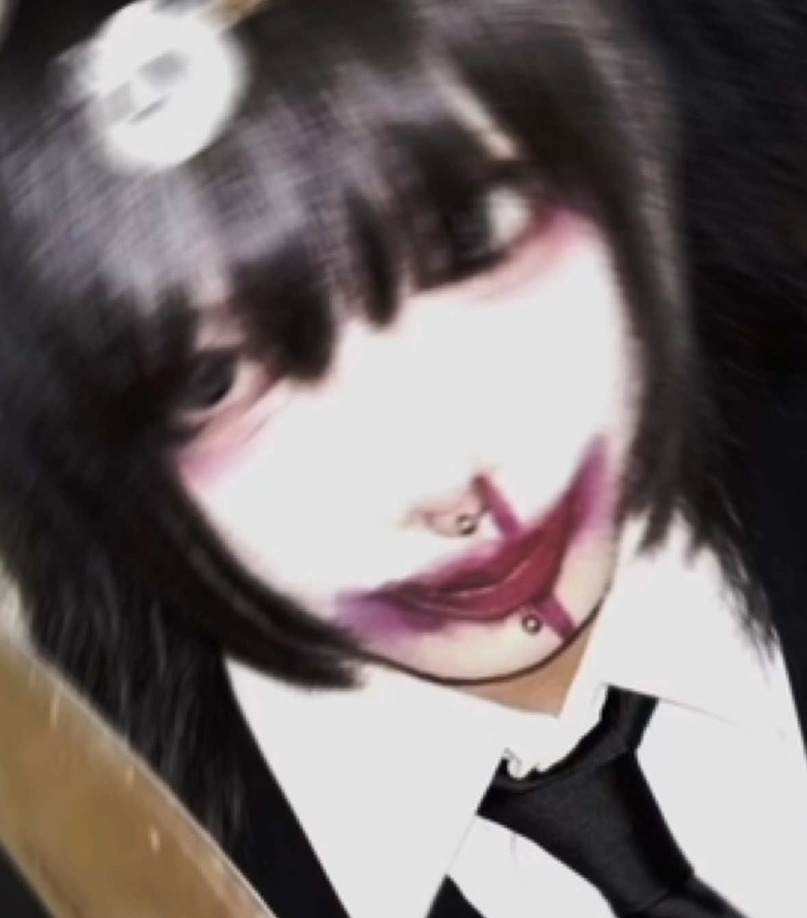 @ᛝ