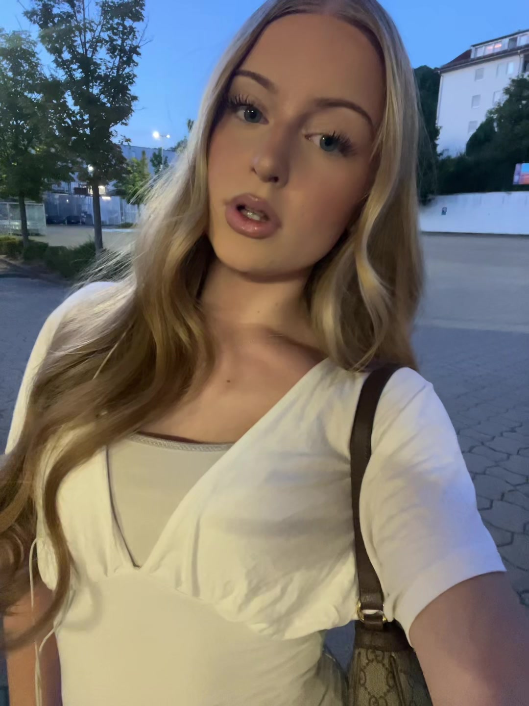 @Emmaaa