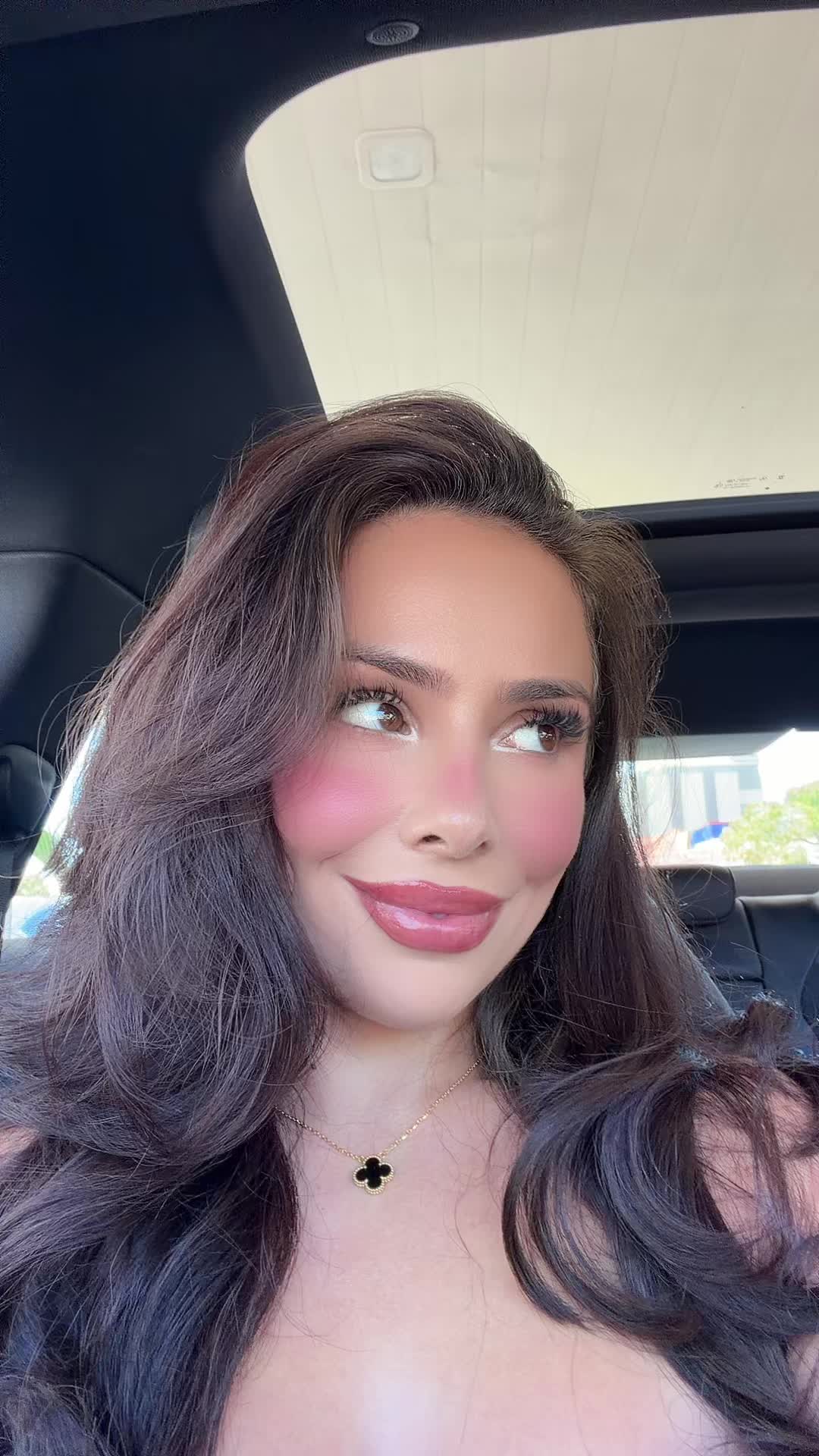 @OFFICIAL_VERONICA🦁