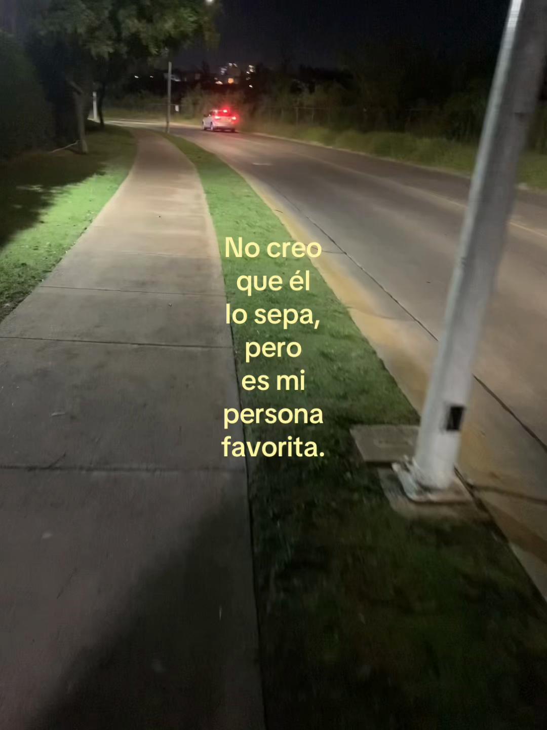 @👣.