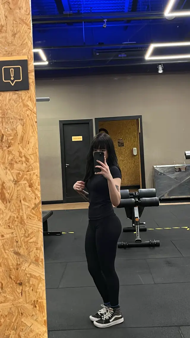 @Lo