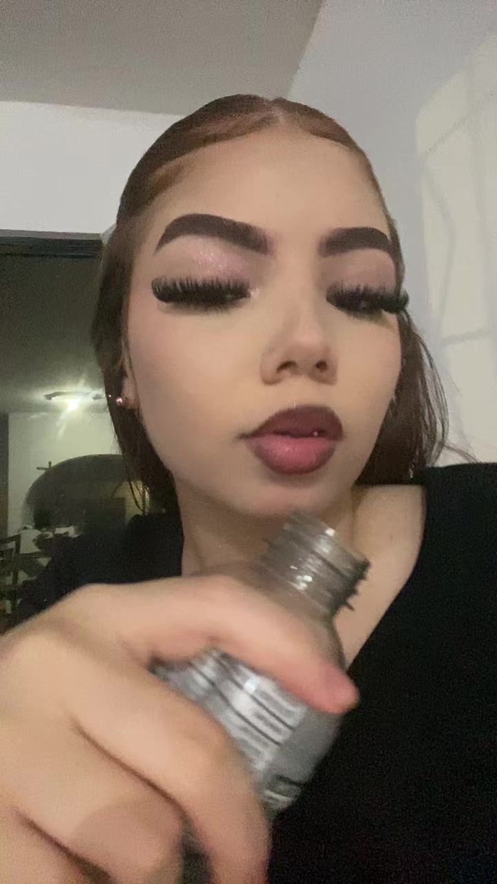 @𝒜𝓃𝓃𝒾🍰
