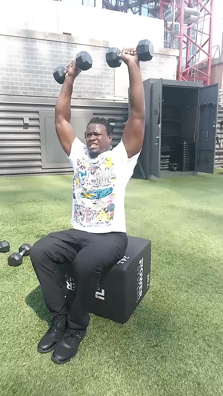 @YoungTobbie