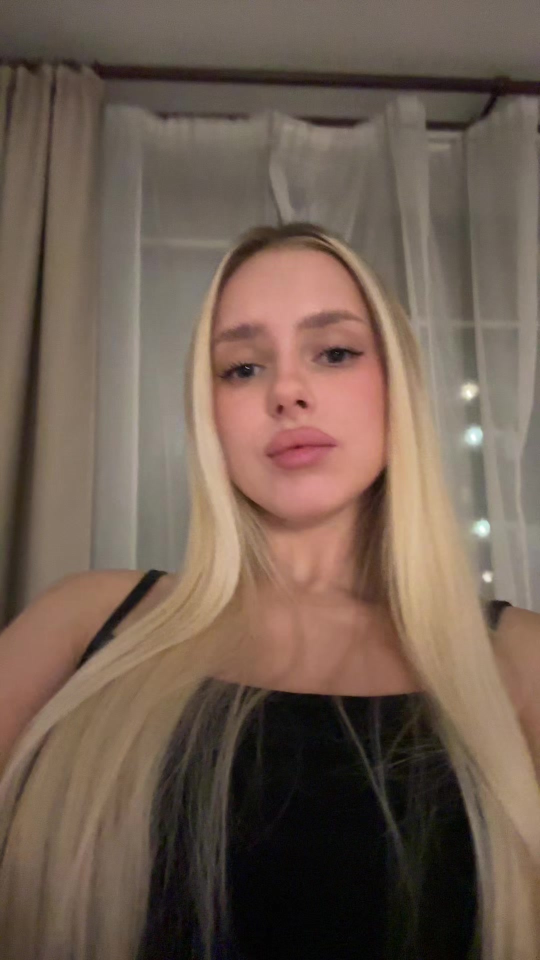 @ahhriri