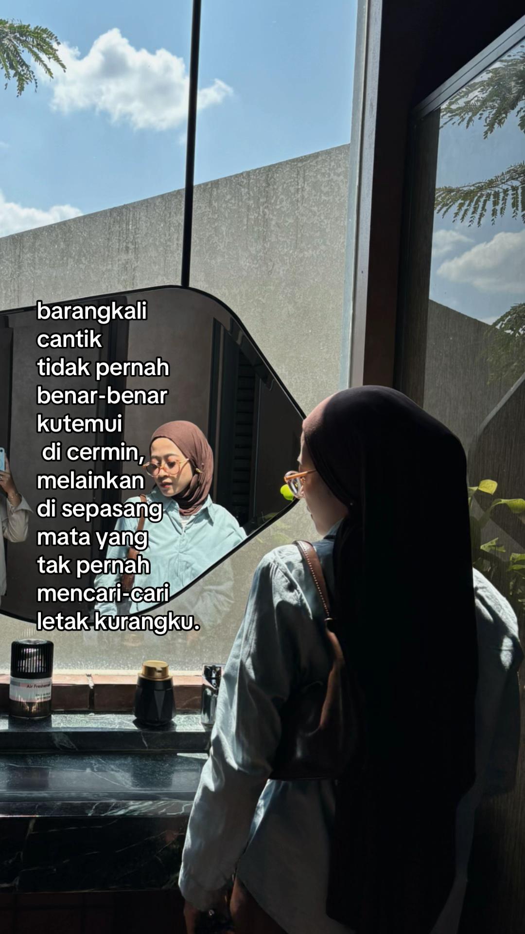 @Tyas Larasati 🌸✨