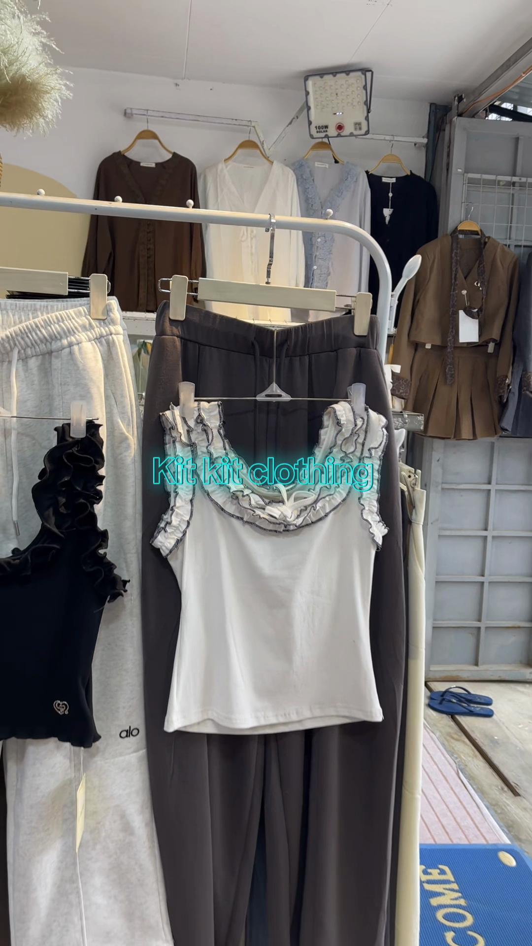 @Kit Kit Clothing(Tgi)