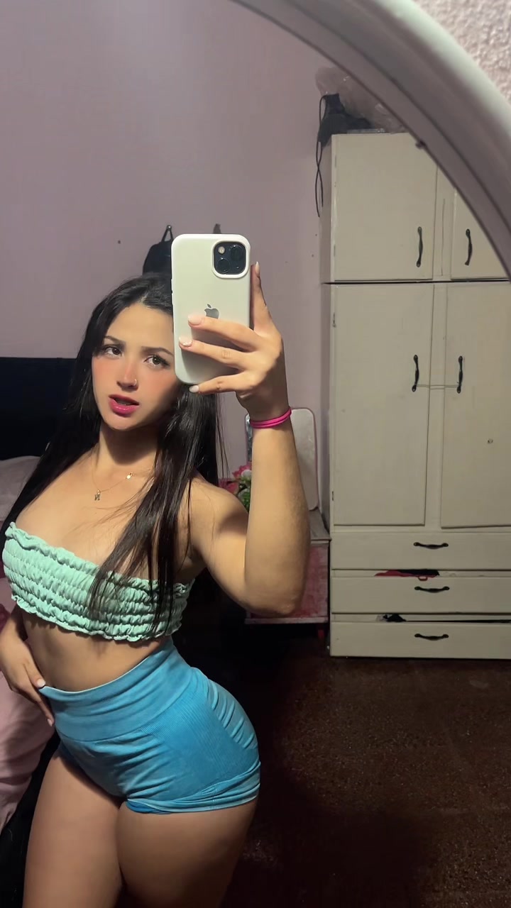 @Natasha_Elizabeth1