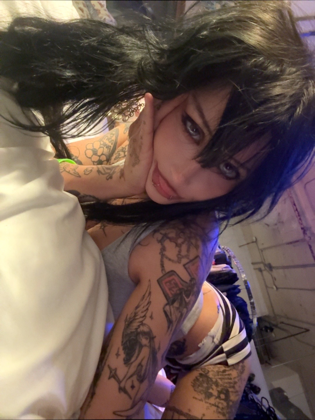@zommmbri