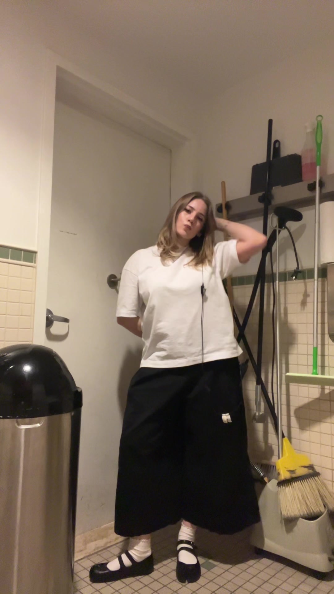 @g