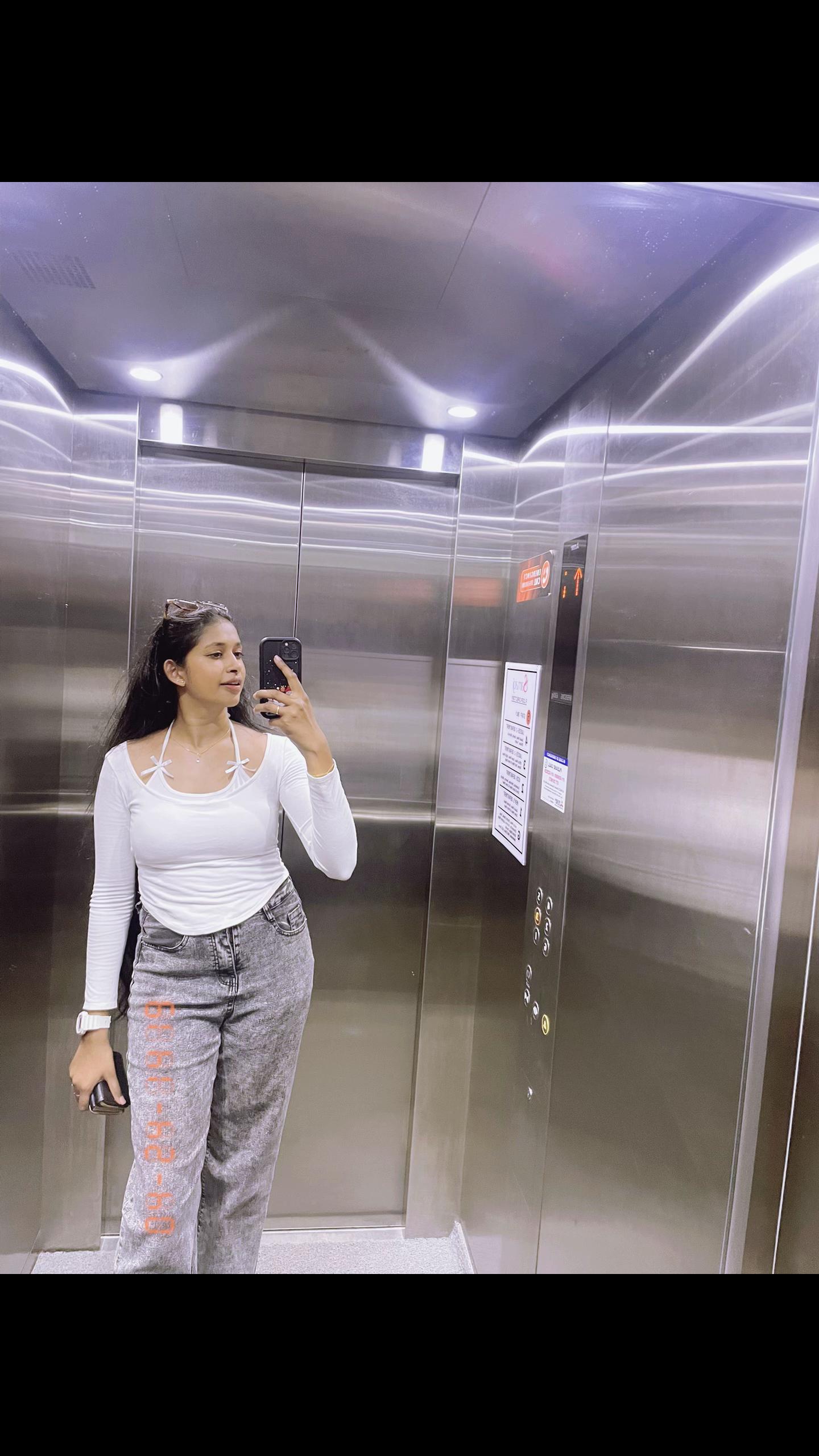 @JanuFashion