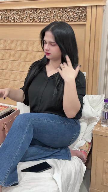 @alyzamughal_4
