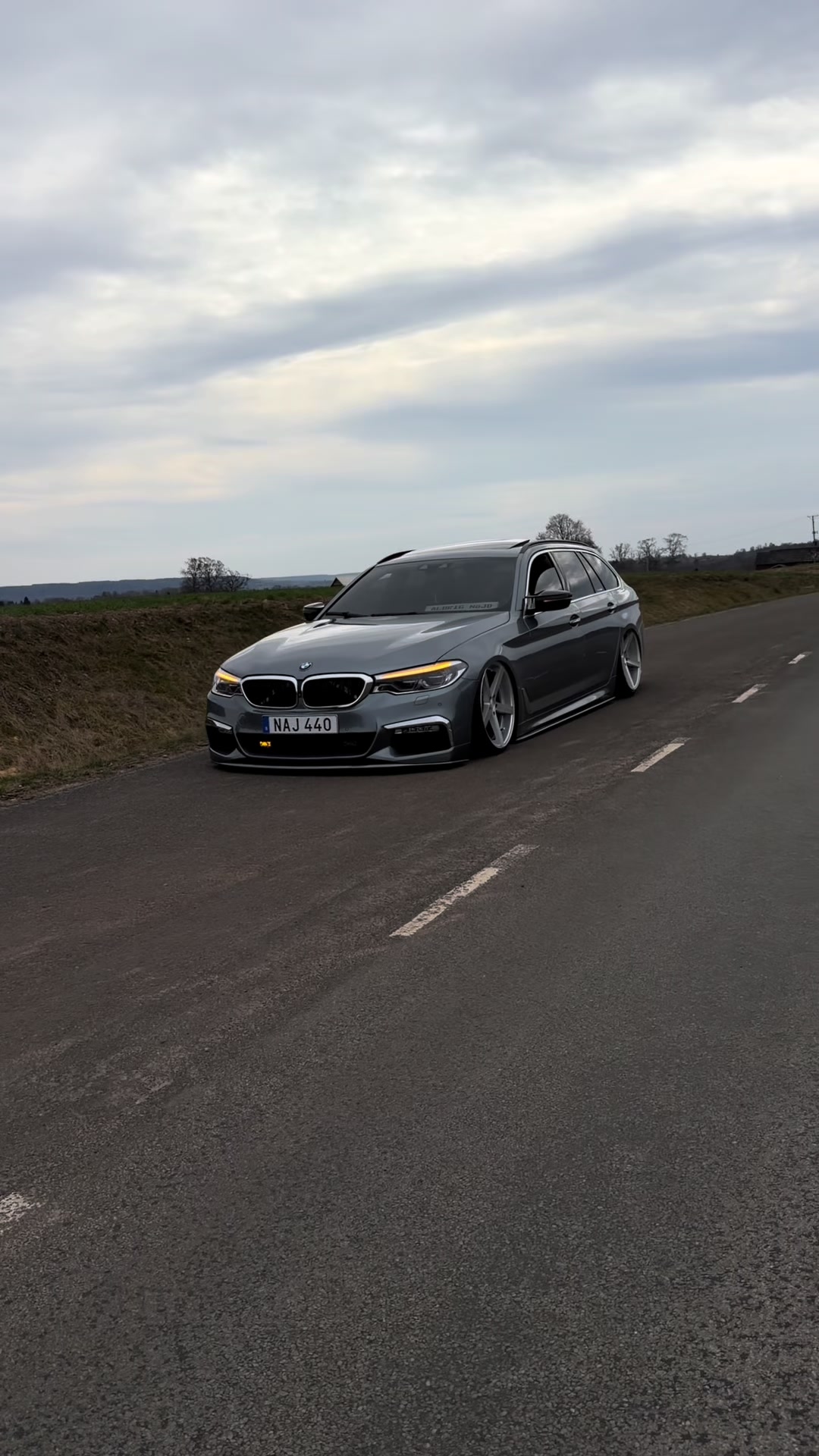 @Hall&aring;d&auml;r