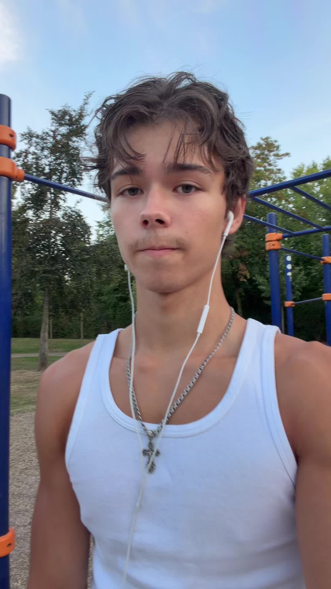 @Artjom