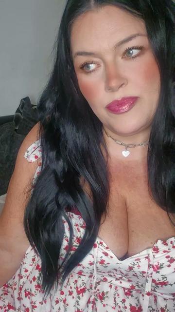 @Juicy_julietxx