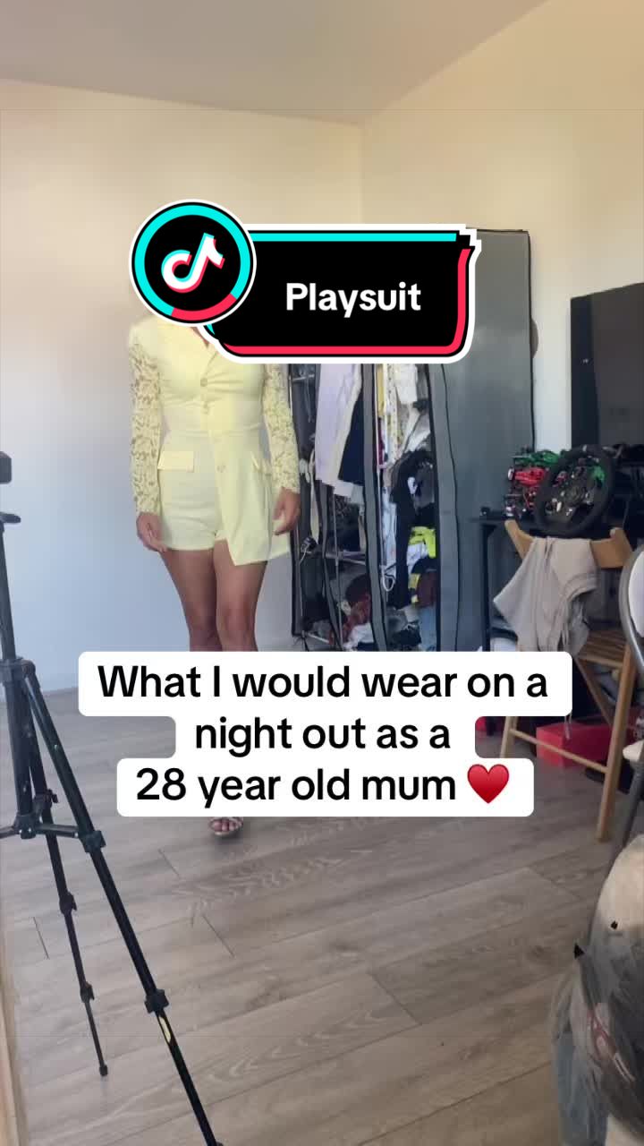 @Elle Thomas