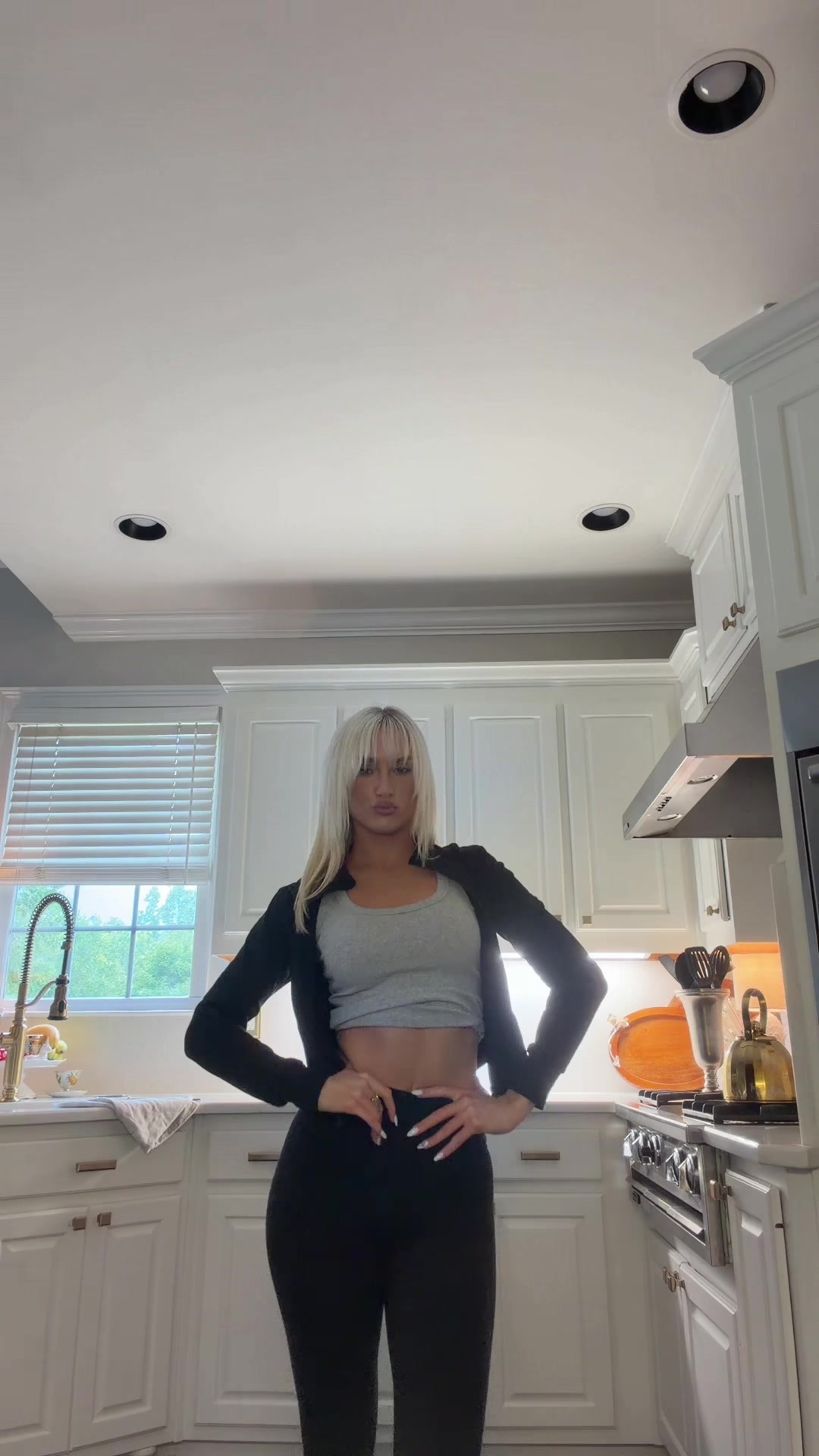 @AVA ISABELLA