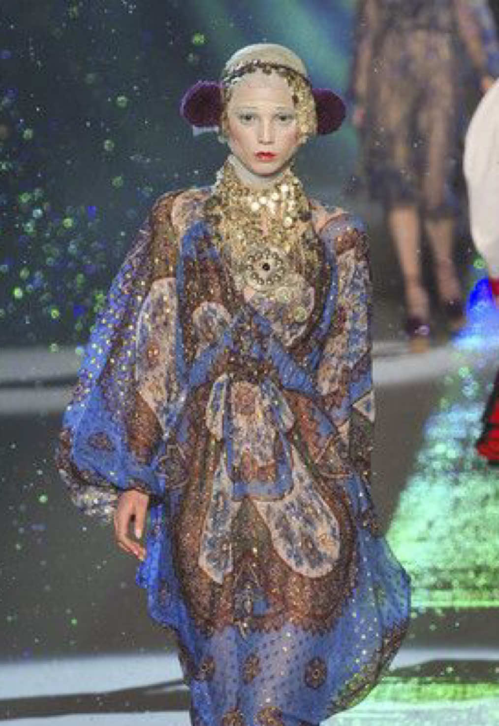 @halitella VERSACE 💜
