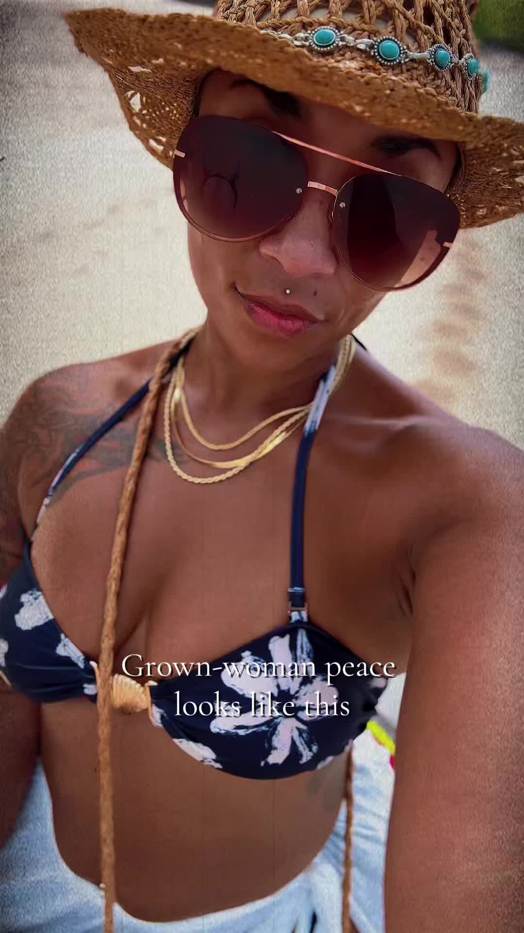 @Dezi_ray_sunshine