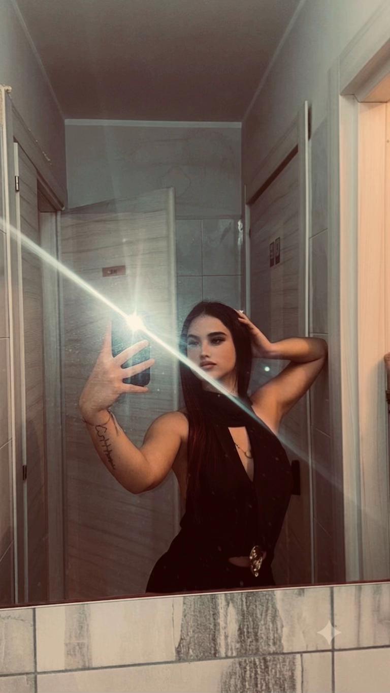 @𝓖.𝓒