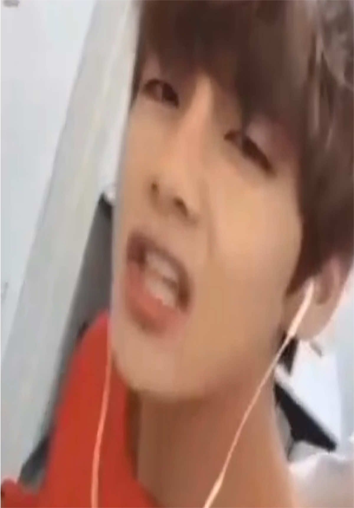 @gracie🎐 (taehyung enthusiast)