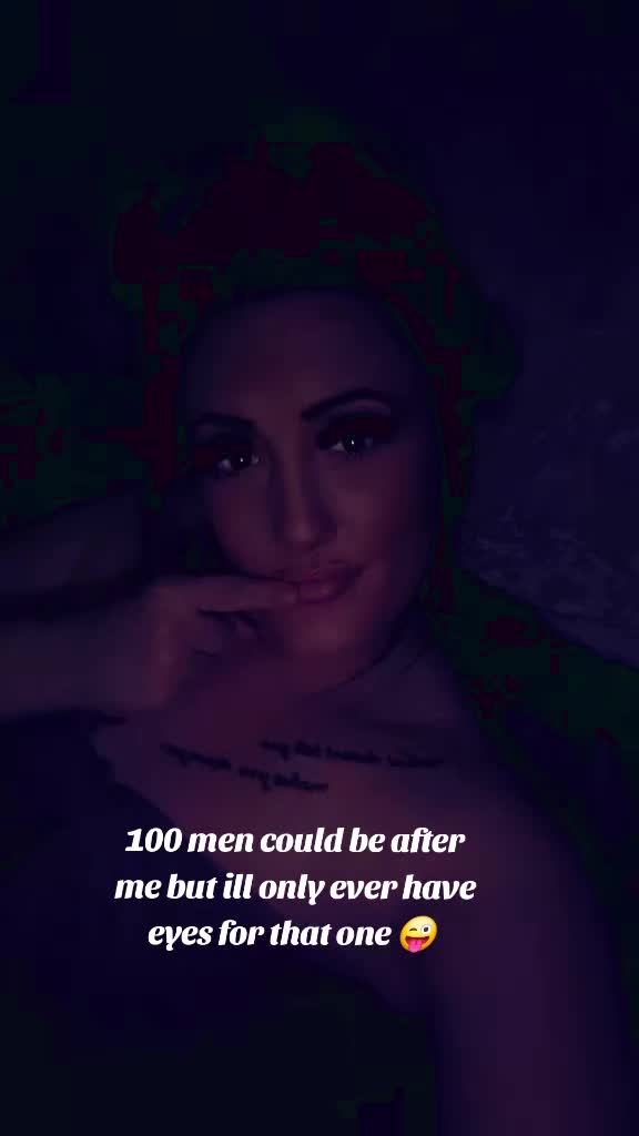 @THE FEMALE BOSS 😜