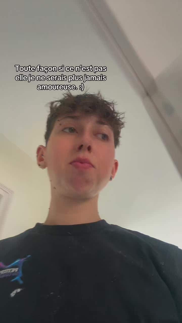 @Ma&euml;va 🖤🩶❤️