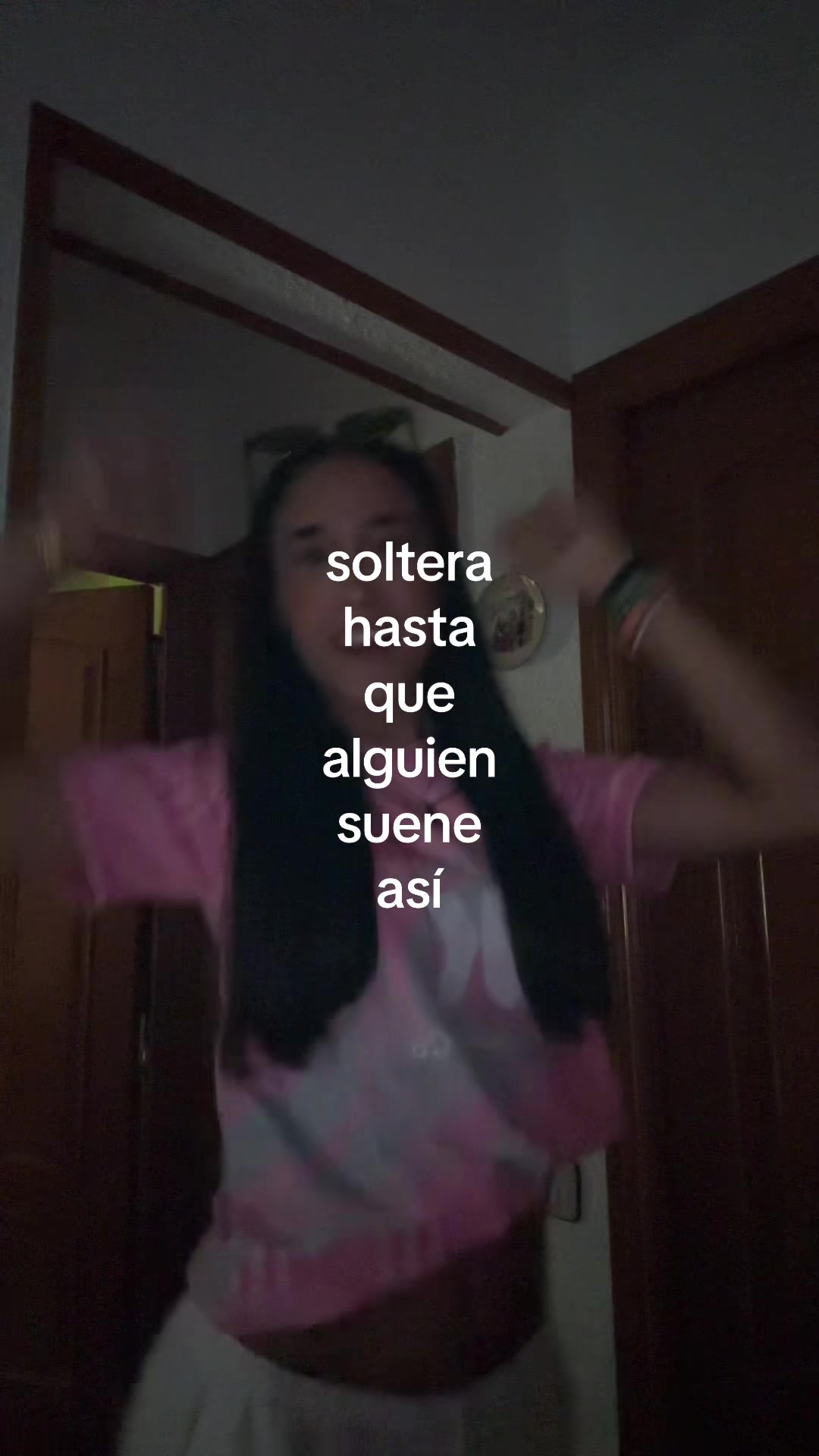@avril con v