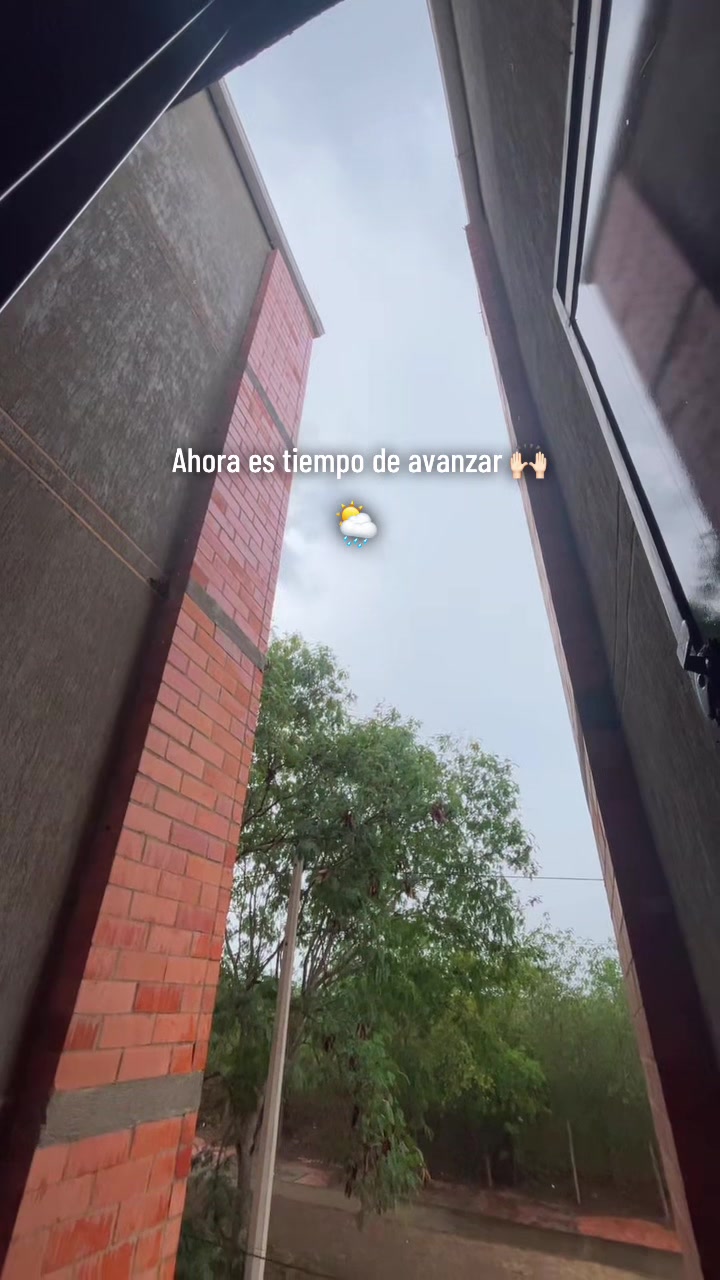 @ADRIANA SALINAS