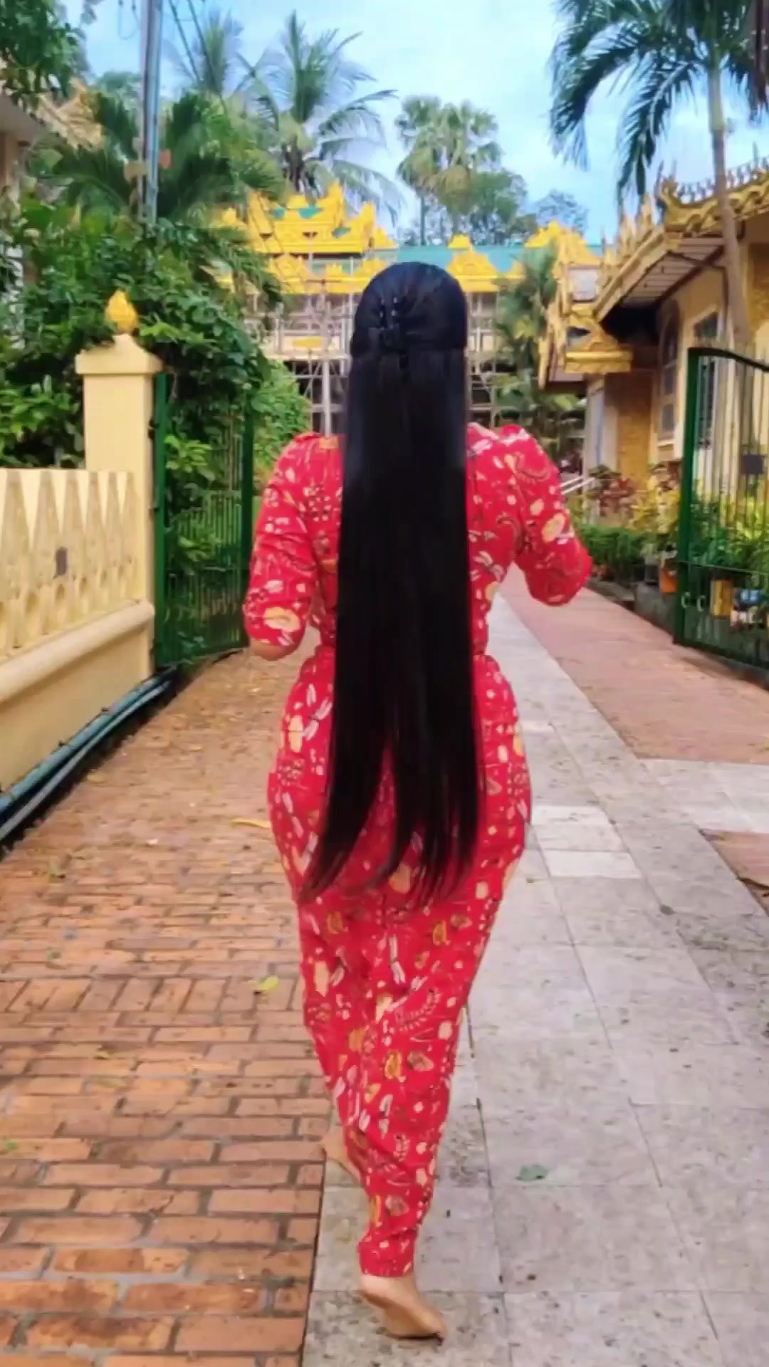 @Myat Hsu 🌸🇲🇲