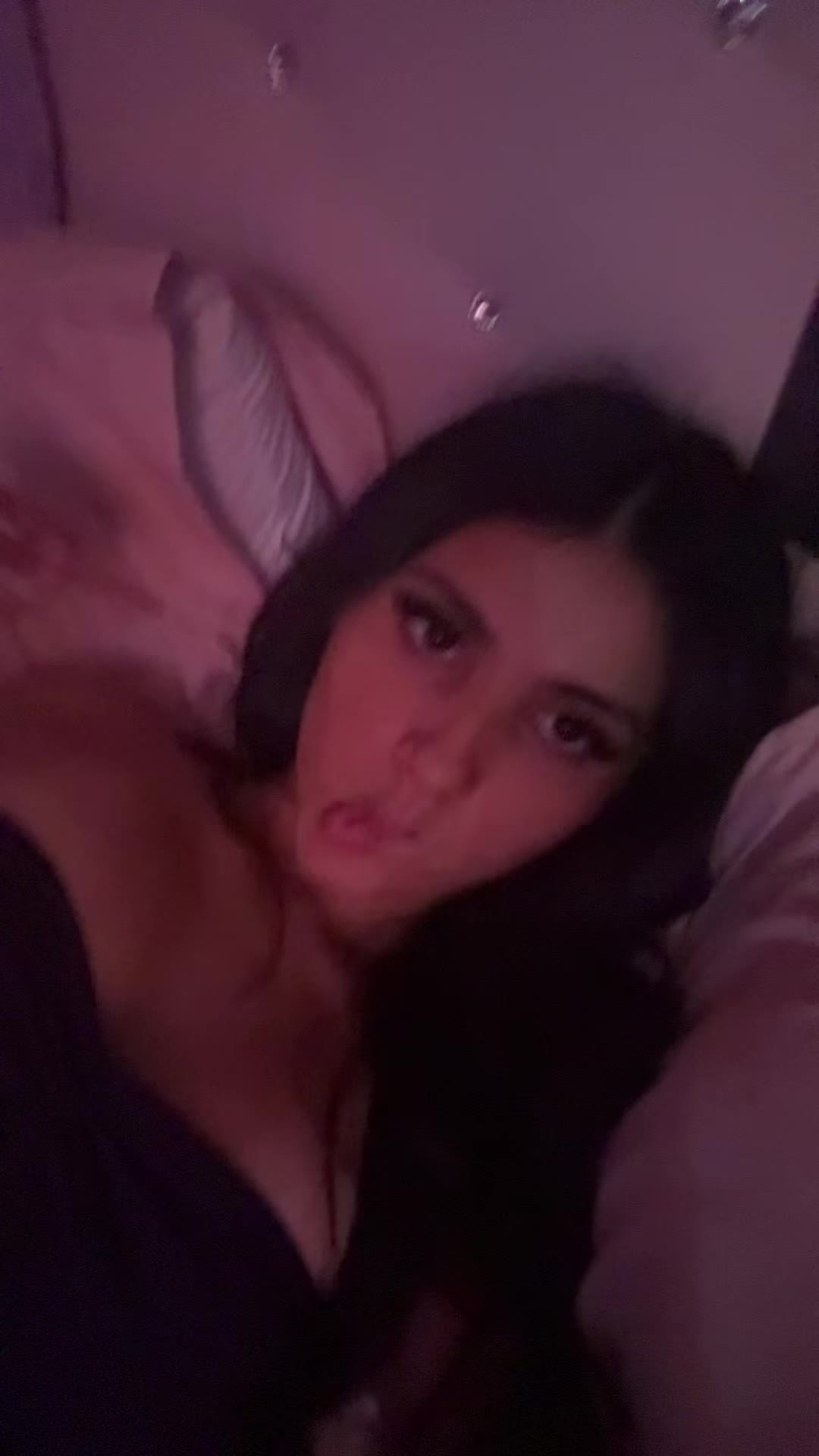 @️