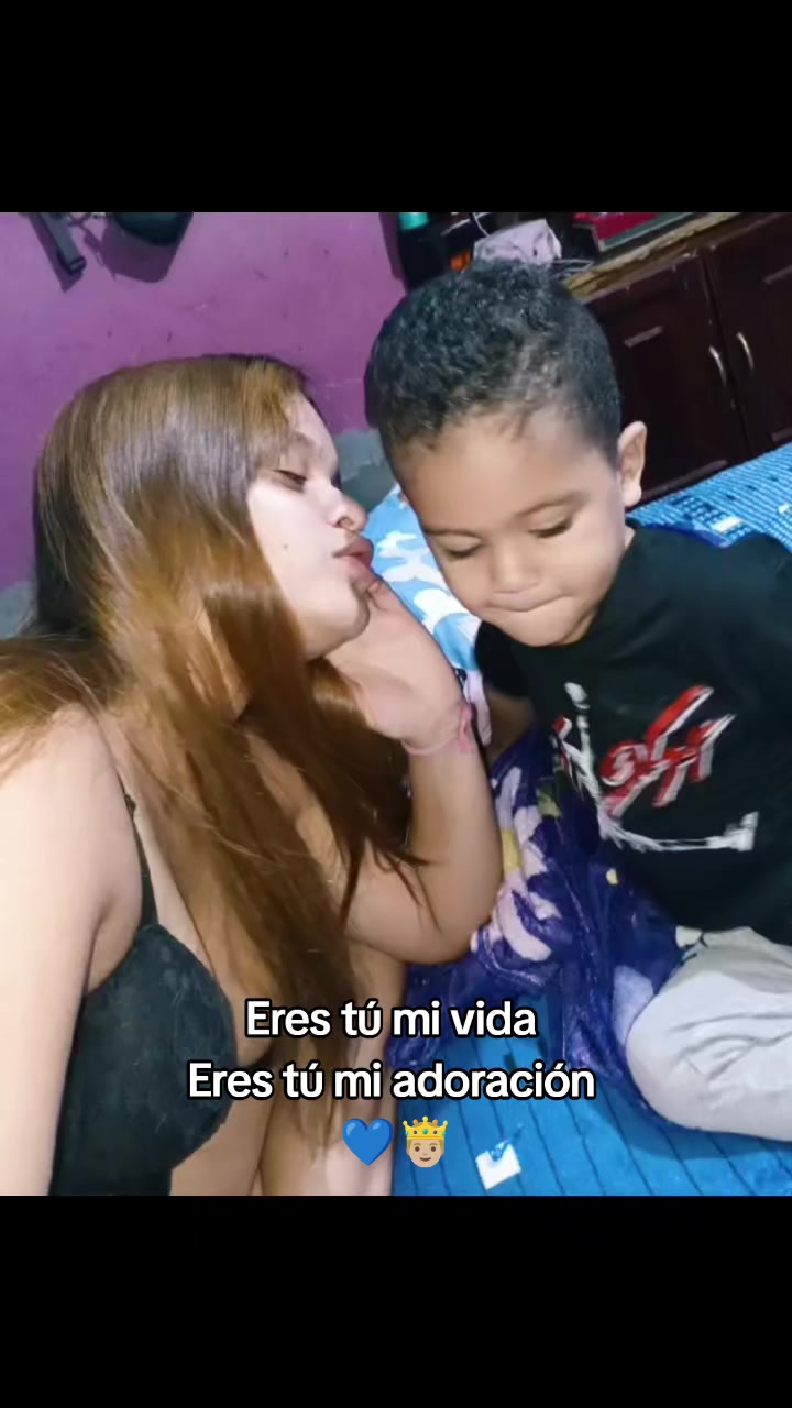 @crisurbaez
