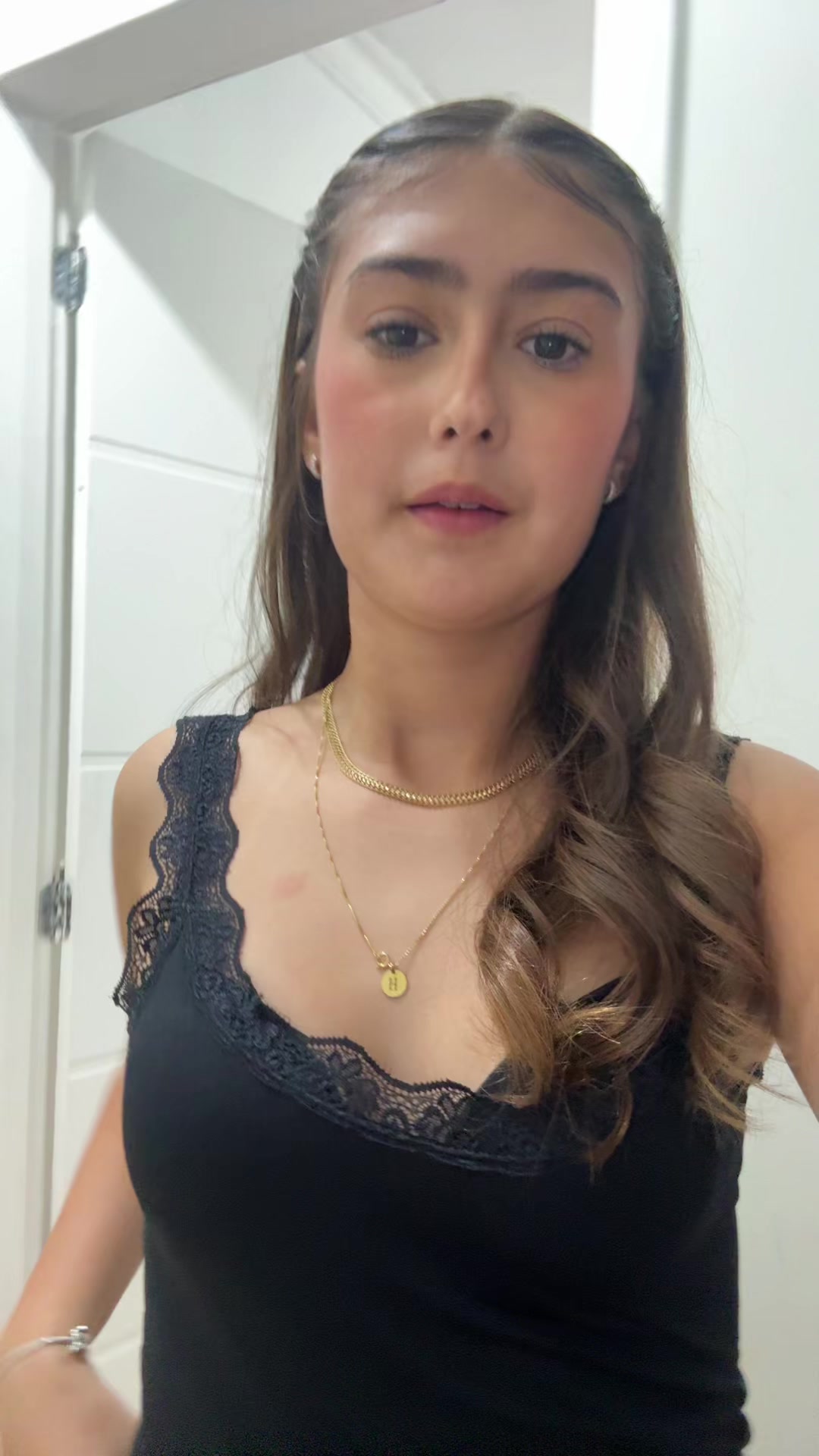 @J&uacute;lia.zanela.54