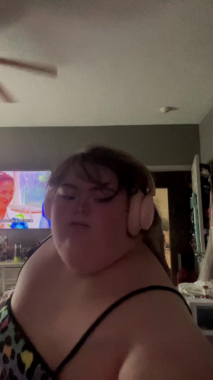 @LailaNoele