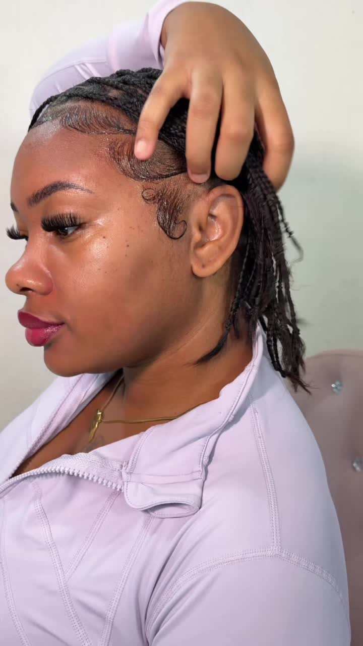 @Sharii | Wig Influencer