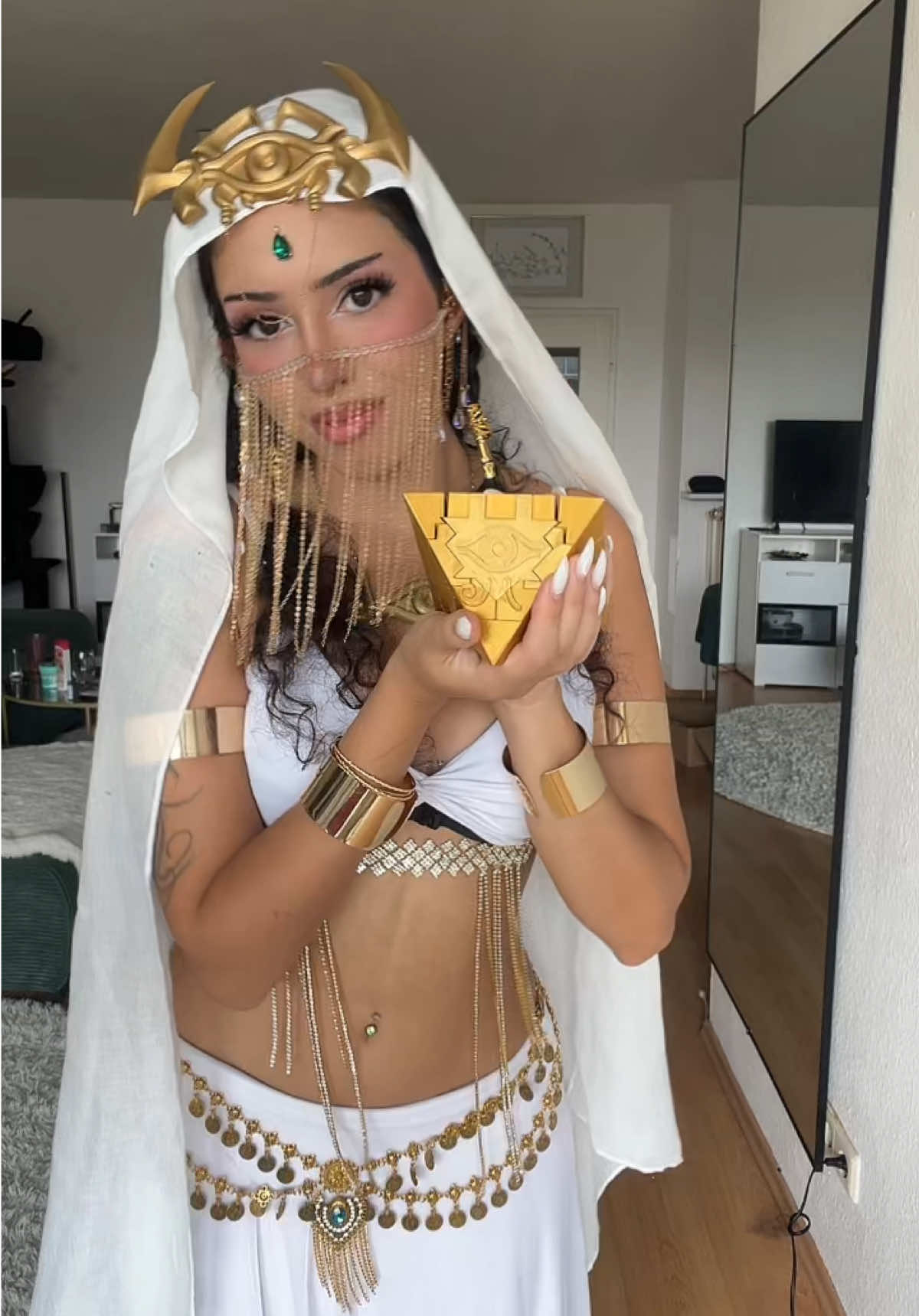 @𝒜𝓃𝒶𝒽𝓎𝓉𝒶 ༻꧂