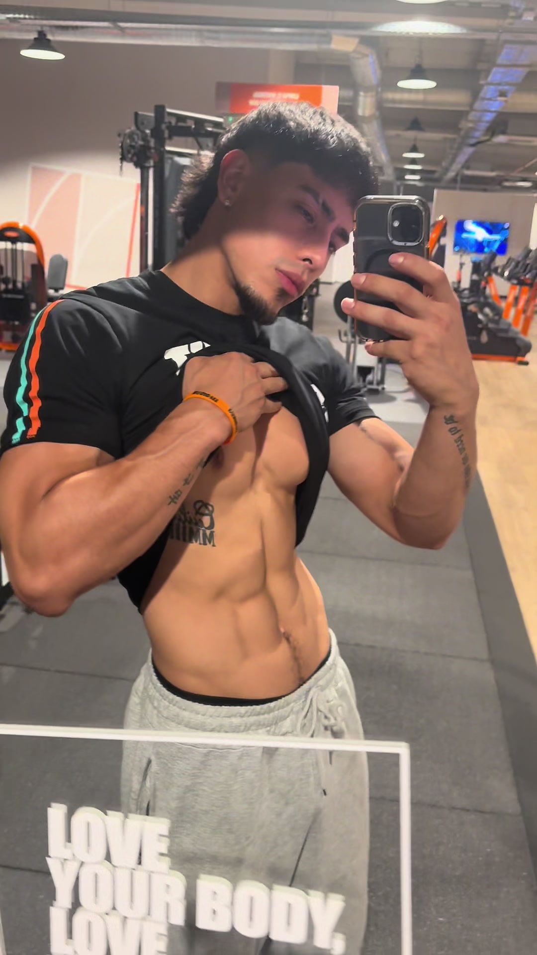 @luchoXLX
