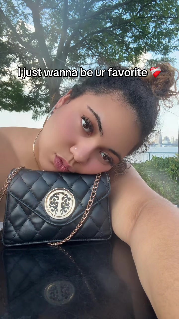 @Ily Em