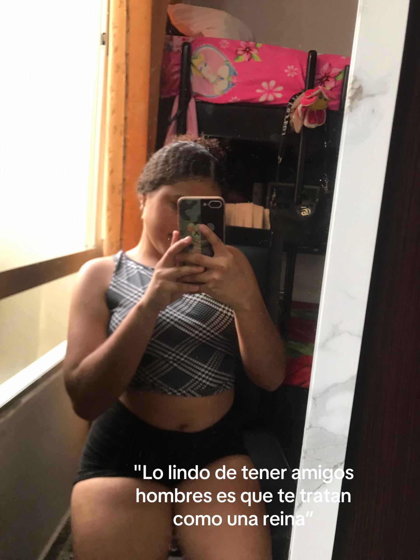 @loraineacosta