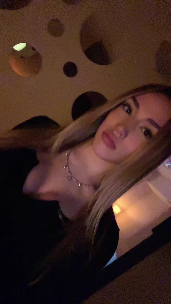 @flo 🤍