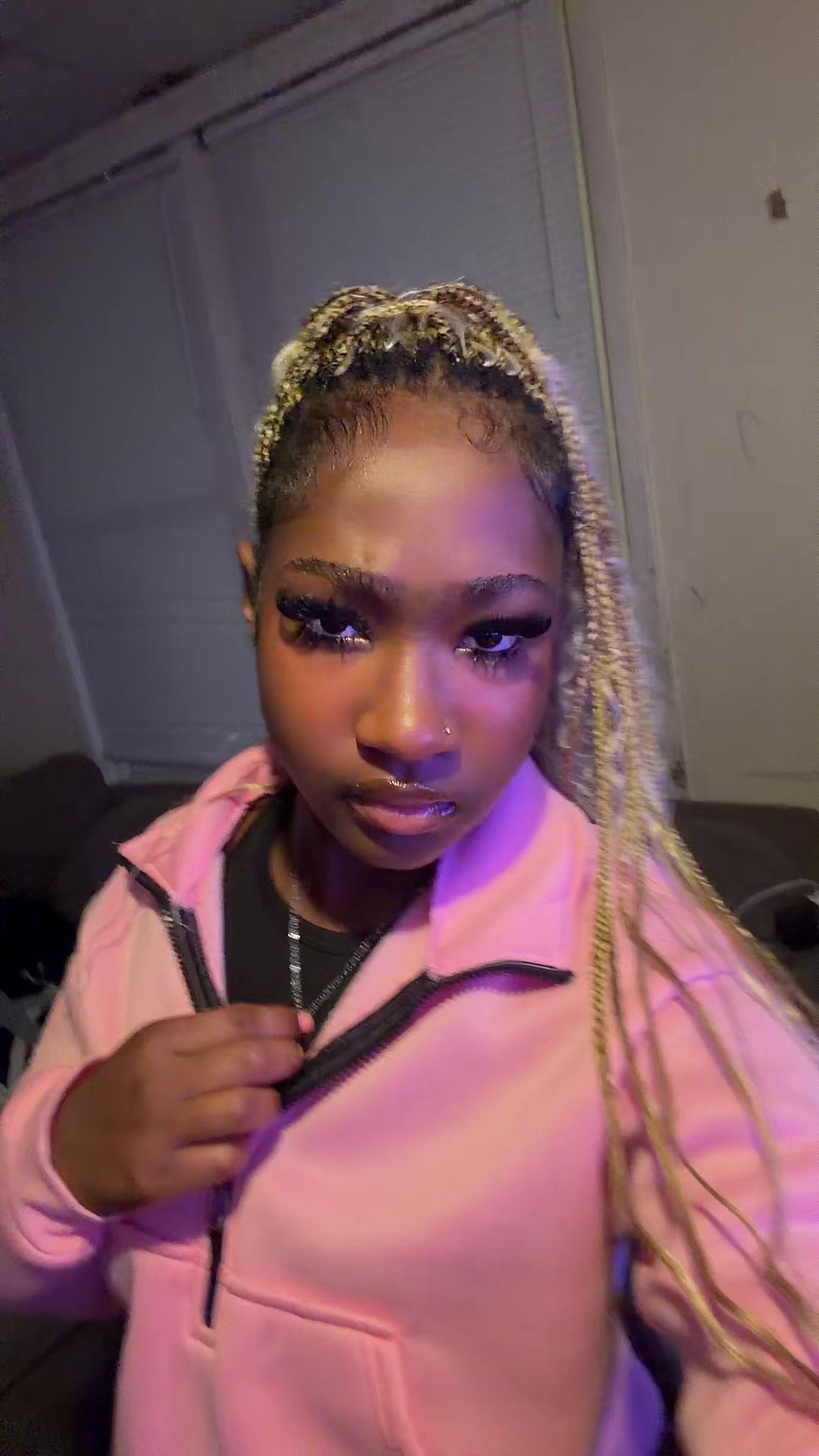 @Queenariiiberryyy🍓