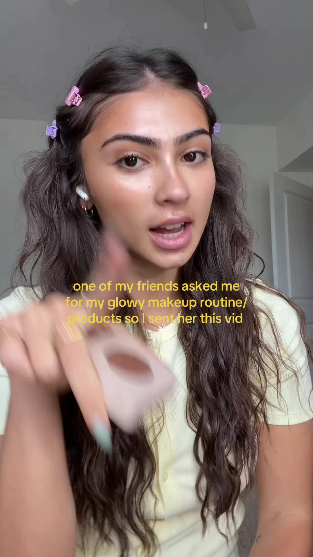 @Bella