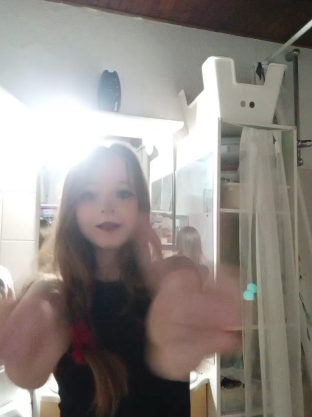 @Emiii