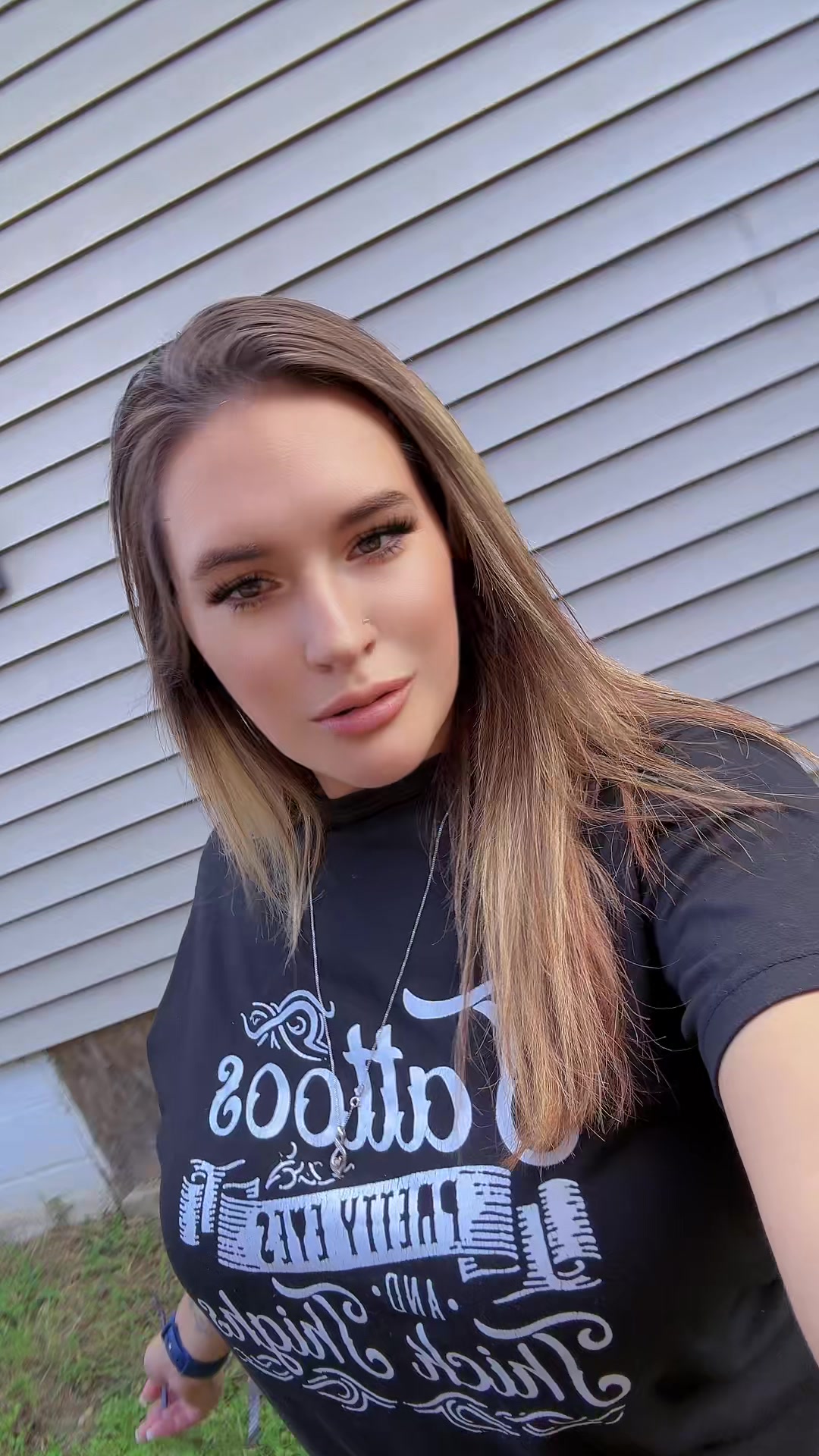 @tattedqueengoldengirl