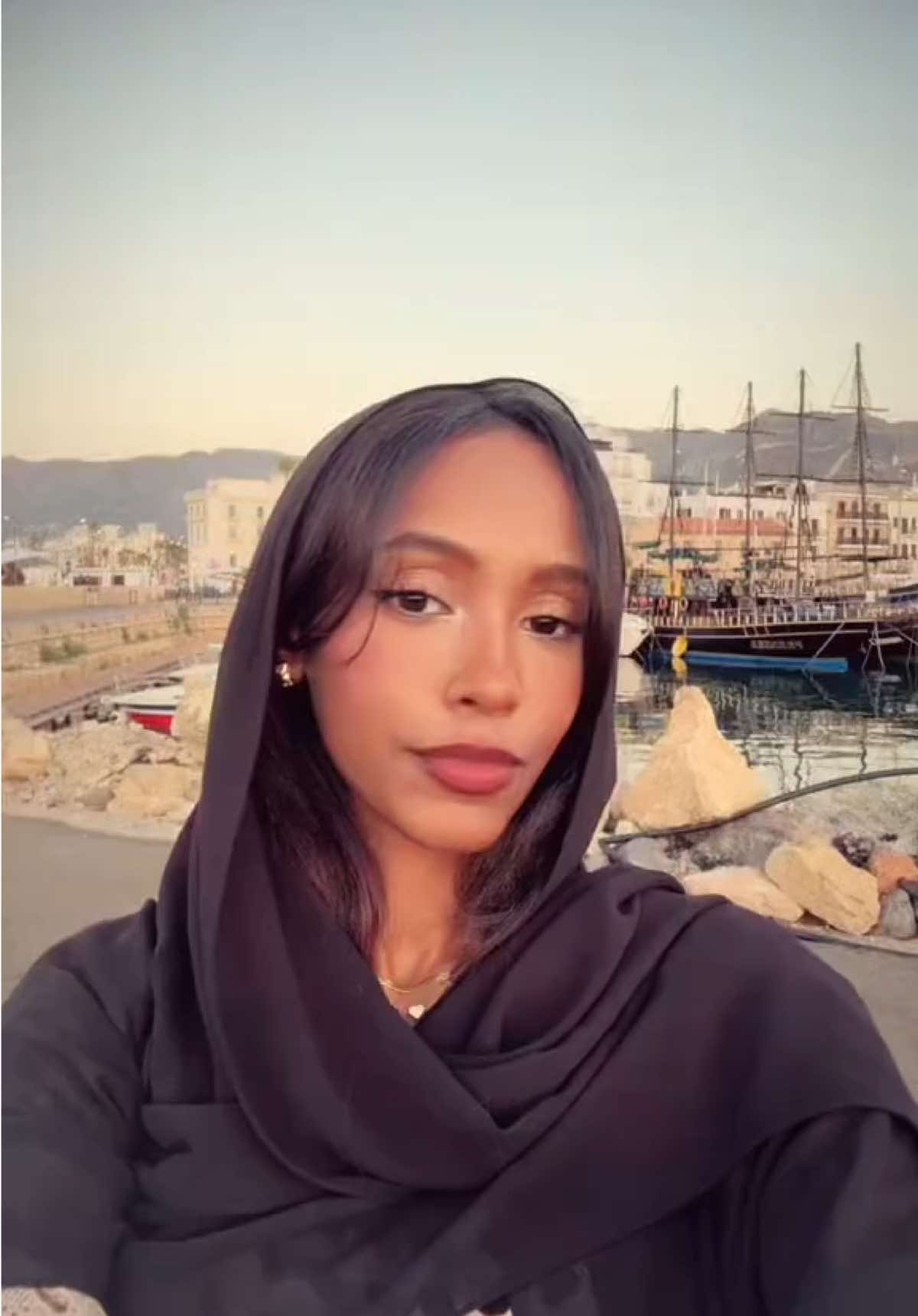 @Fatima🦋