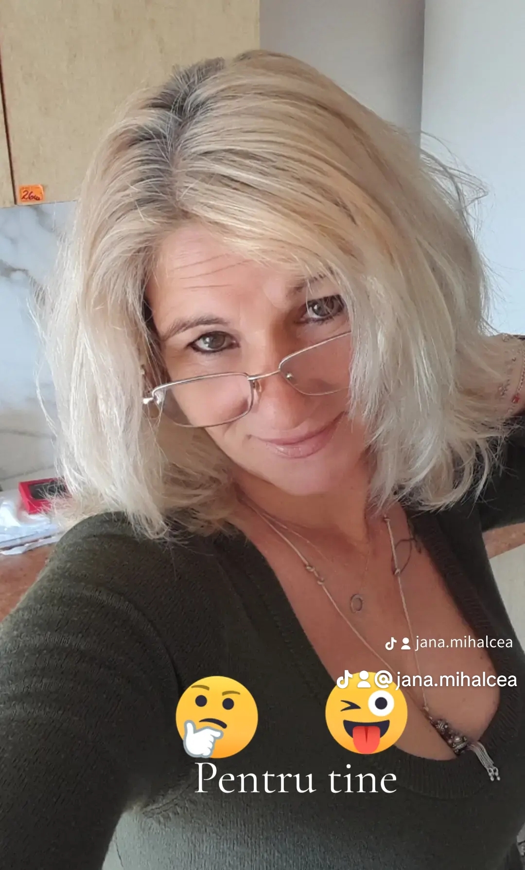 @Fără nume