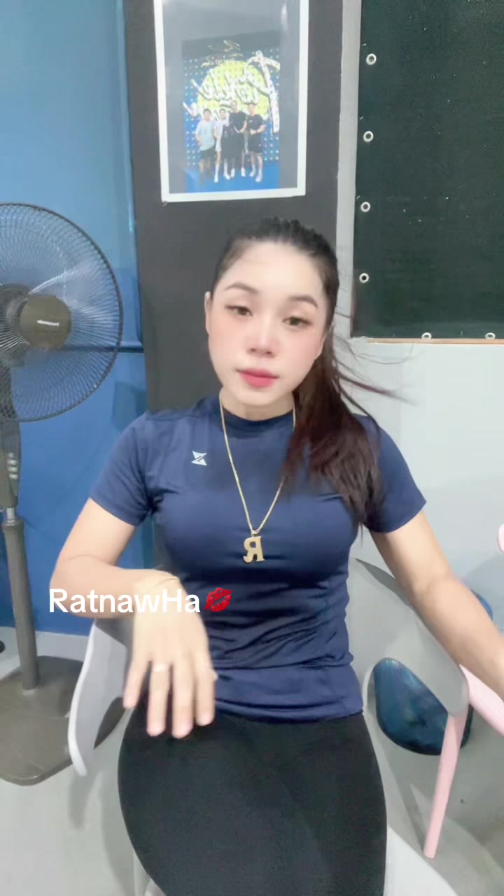 @Ratna_wha